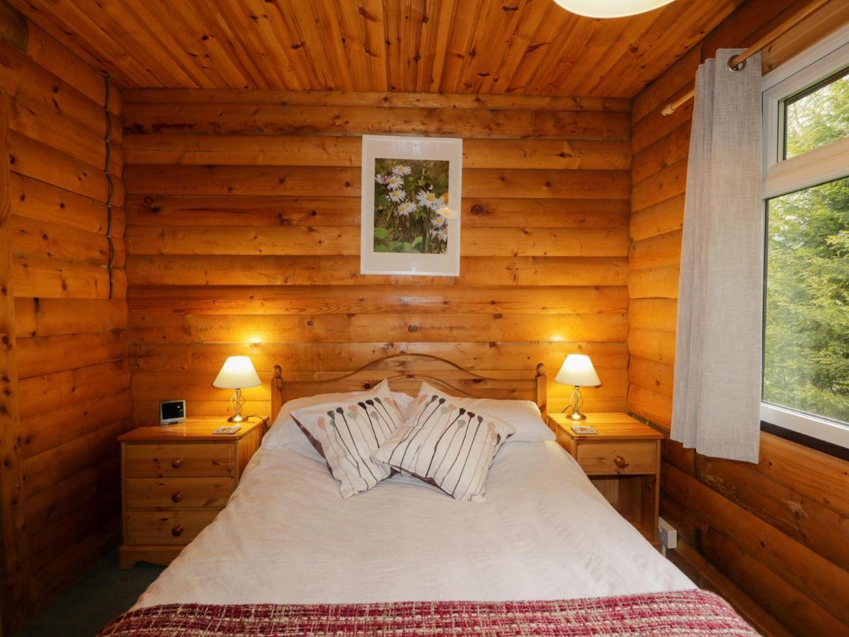 Eagle Lodge Strathpeffer Buitenkant foto